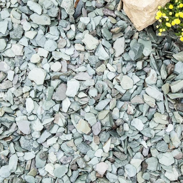 Emerald Slate Chippings 20mm - 800kg Bulk Bag - Armstrong Cheshire