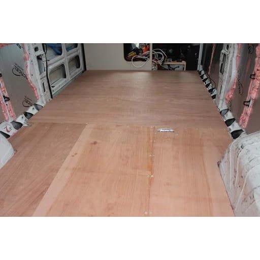 Hardwood Plywood (EN636-2) 18mm